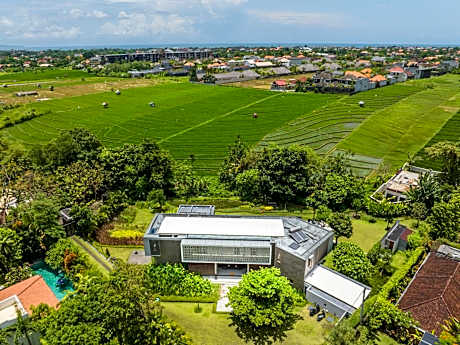 La Maison d'Ulysse - Luxury 4BR Villa Surrounded by Rice Paddies