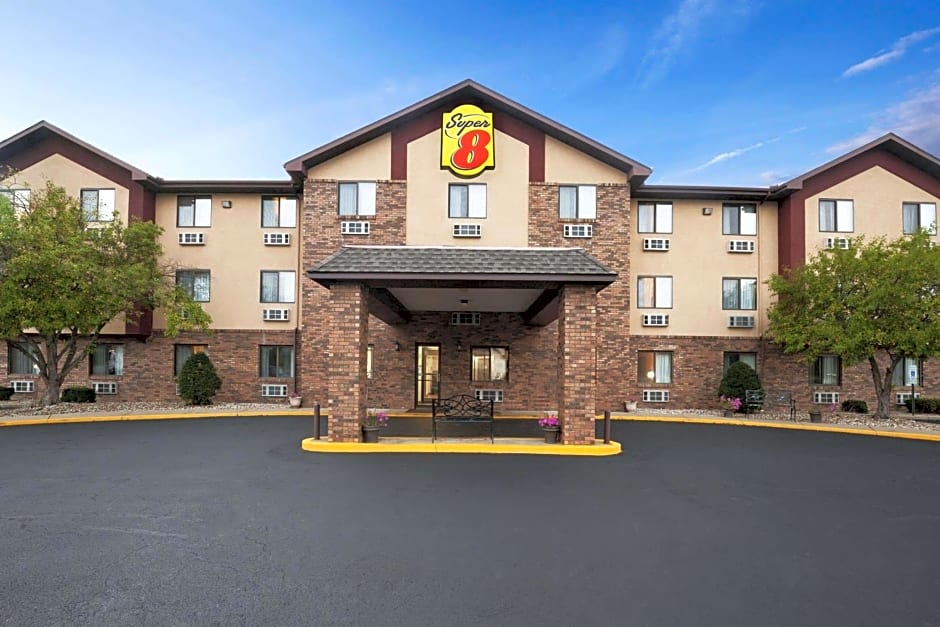 Super 8 by Wyndham Peoria