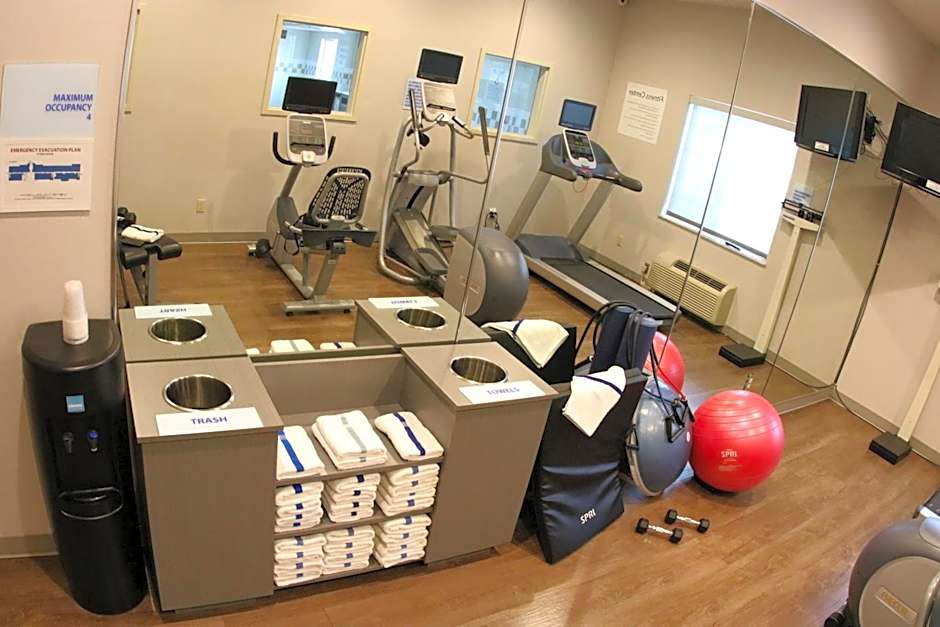 Holiday Inn Express & Suites Cheney By IHG