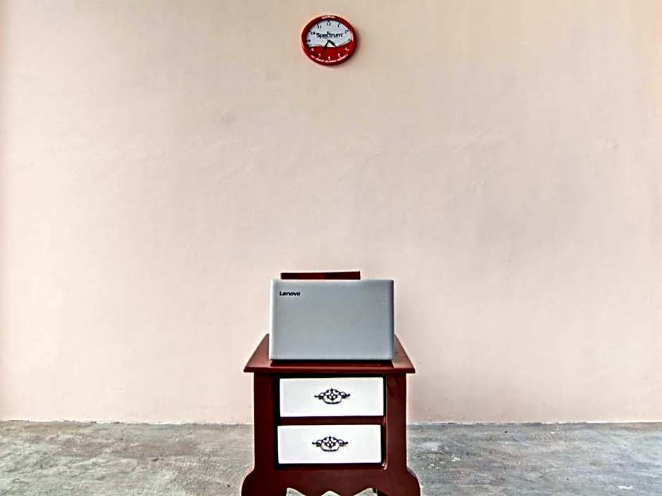 OYO 92946 Dekna Homestay Syariah