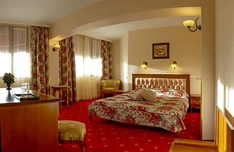 Deluxe Double Room with Extra Bed