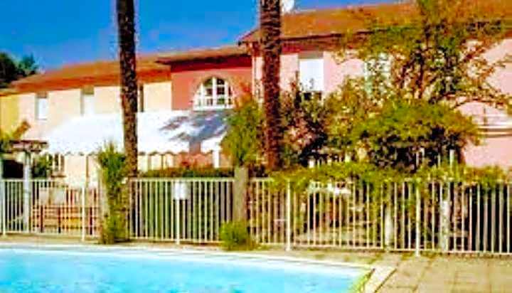 Le Castel d'olmes