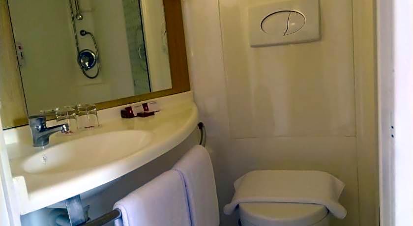 Ibis Bali Kuta Hotel