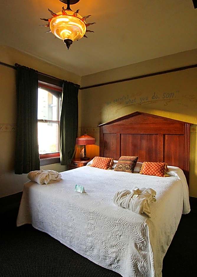 McMenamins Olympic Club