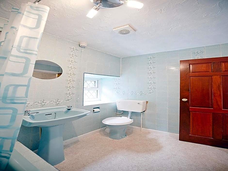 The Lantern Pike Inn