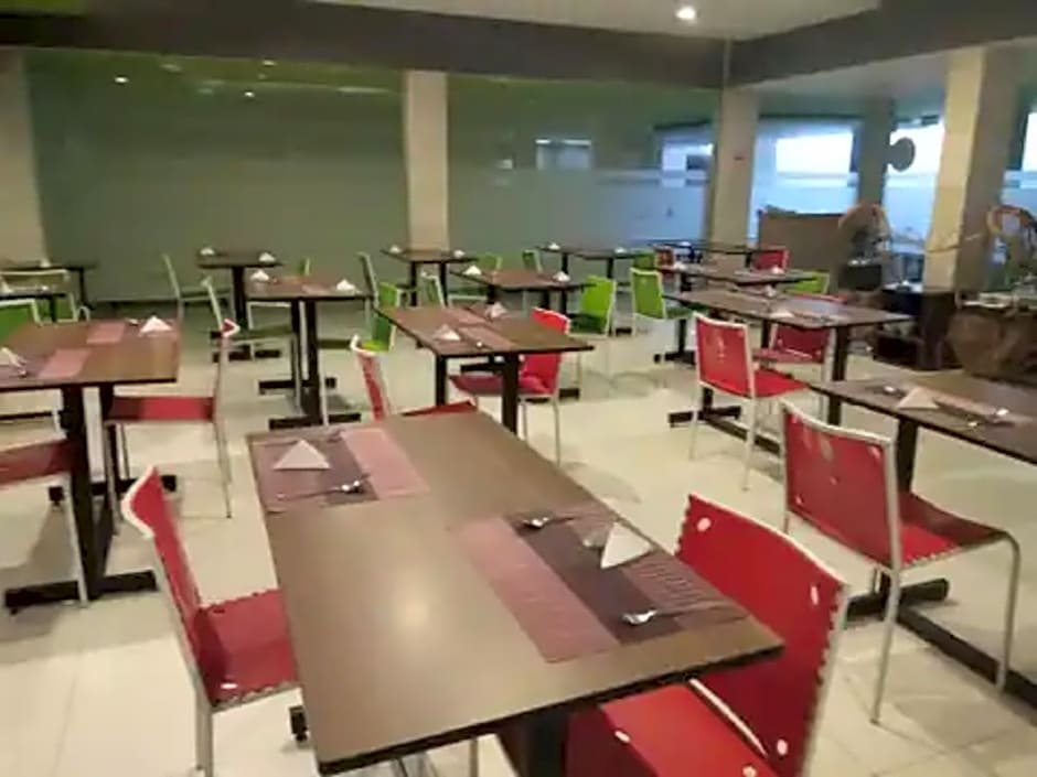 Hotel Candi Indah - Akpol Semarang