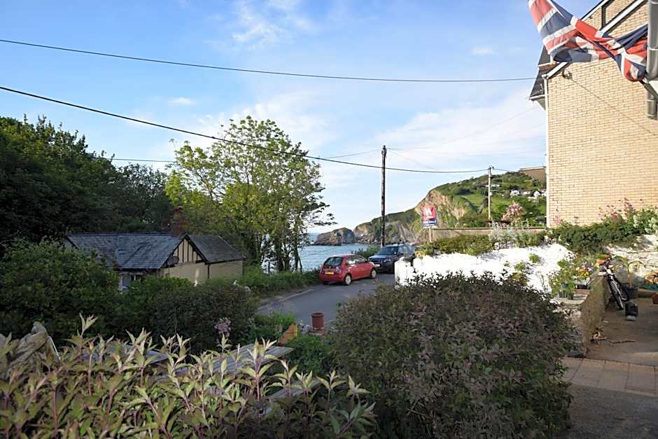 Newberry Beach lodge