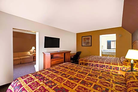 2 Bedroom Apartment with Kitchen