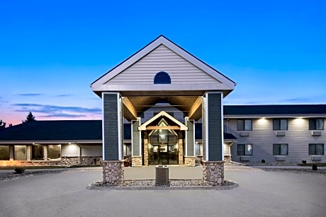 AmericInn by Wyndham Stuart