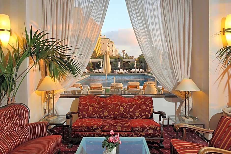 The Seasons Hotel -Studio & Suite