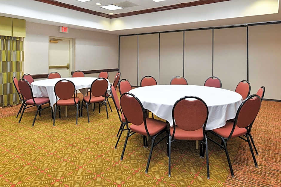 Hampton Inn By Hilton College Park