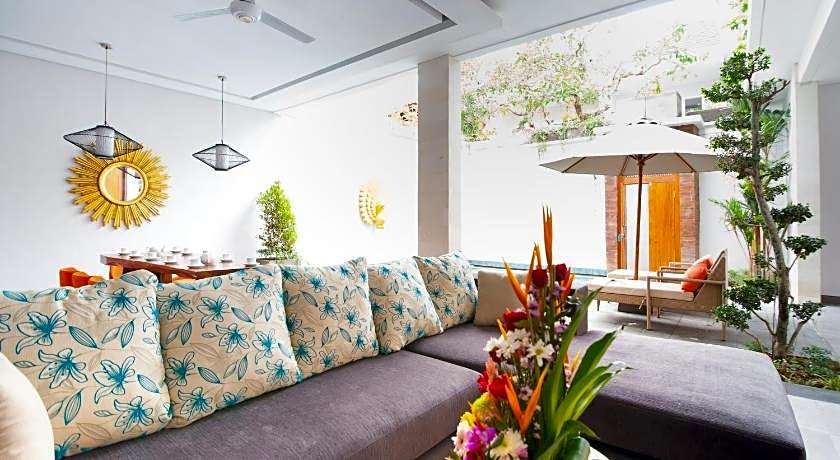 Apple Villa and Studio Seminyak