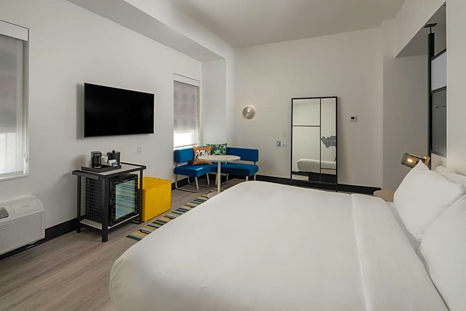 Aloft Memphis Downtown