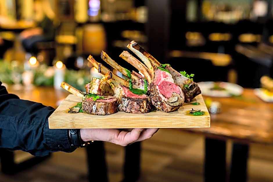 Cambridge Hotel and Conference Centre