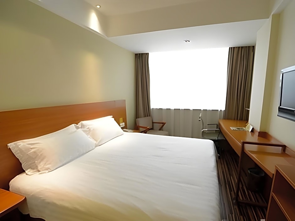 Jinjiang Inn Style Taiyuan Grand South Gate Metro Station