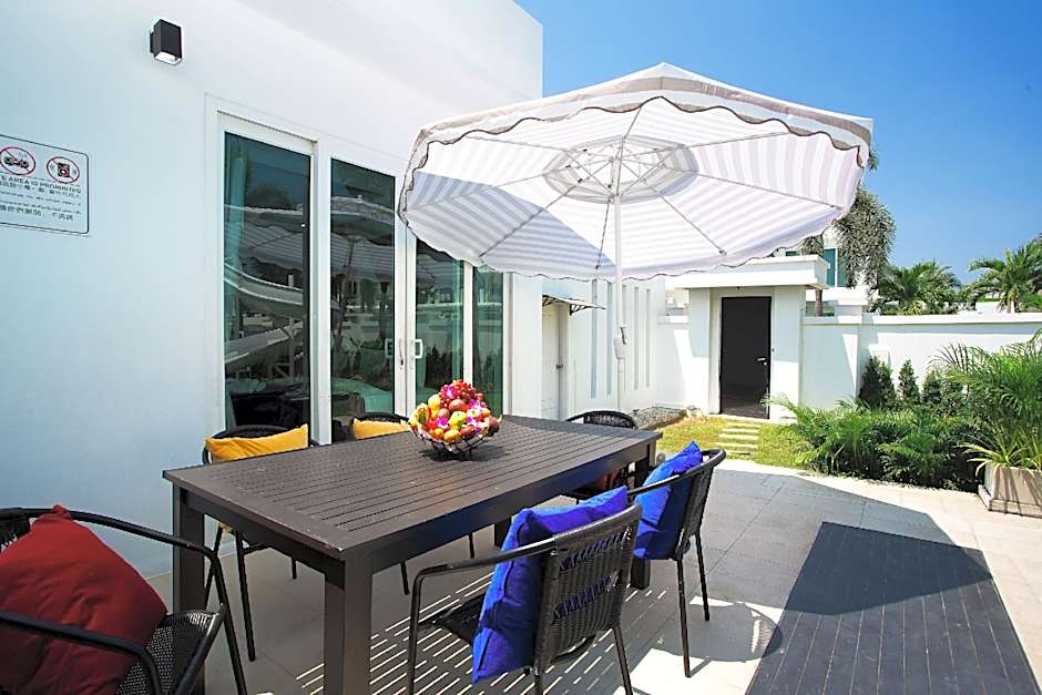 Hollywood Pool Villa Jomtien Beach