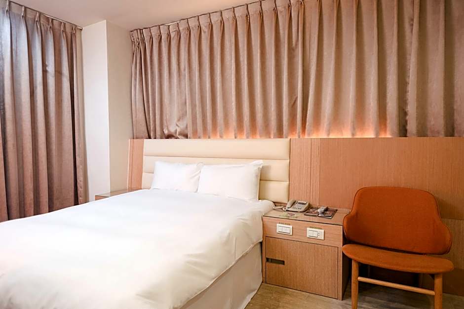 i-Deal Hotel
