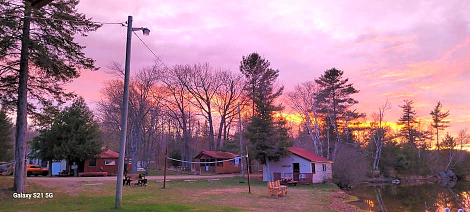 Marble Lake Lodge