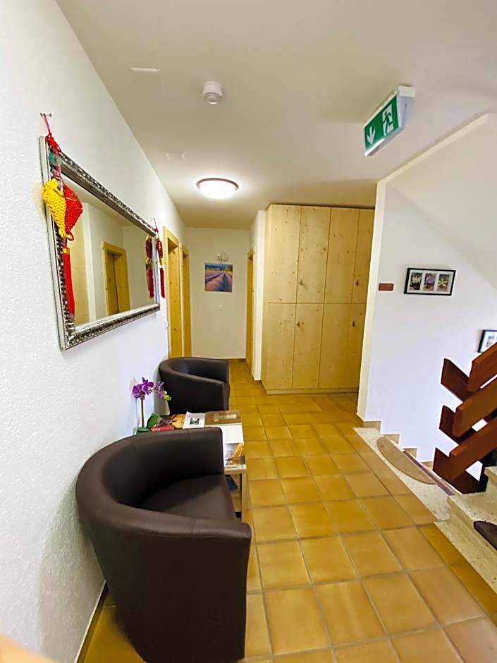 Qi-Lin Hotel Restaurant