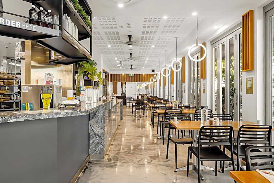 Jephson Hotel & Apartments