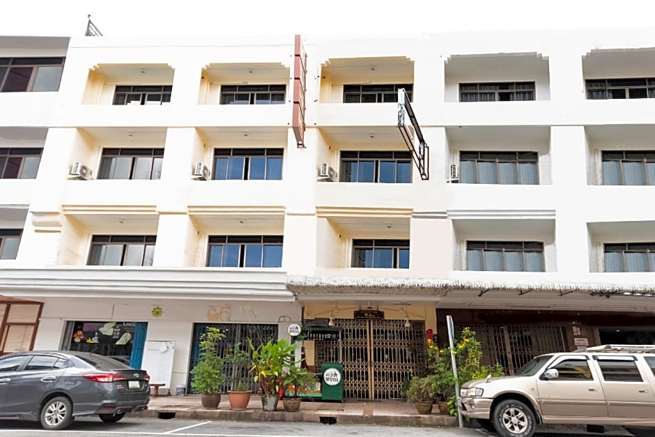 OYO 1118 K L Boutique Hotel