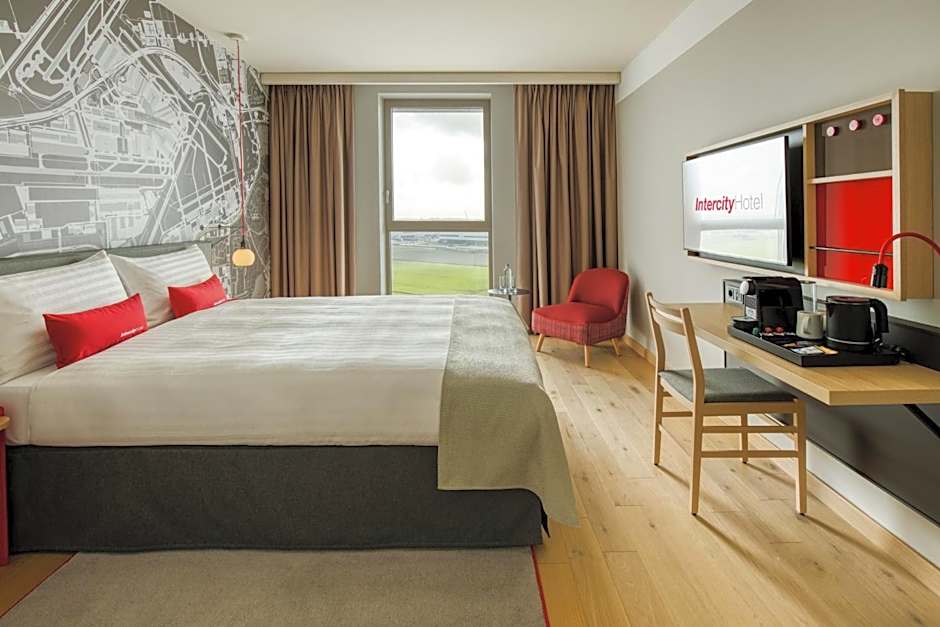 IntercityHotel Amsterdam Airport