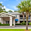 Travelodge Suites by Wyndham MacClenny