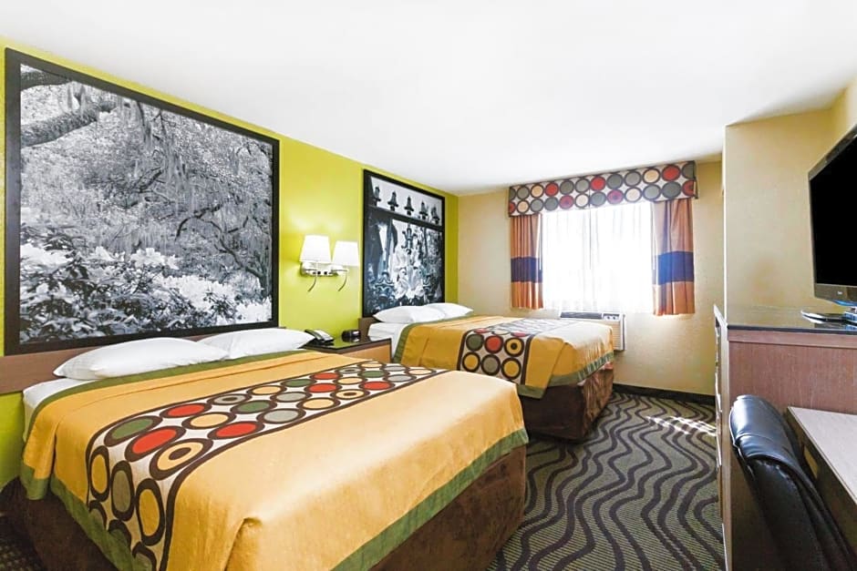 Super 8 by Wyndham Brunswick/St Simons Island Area