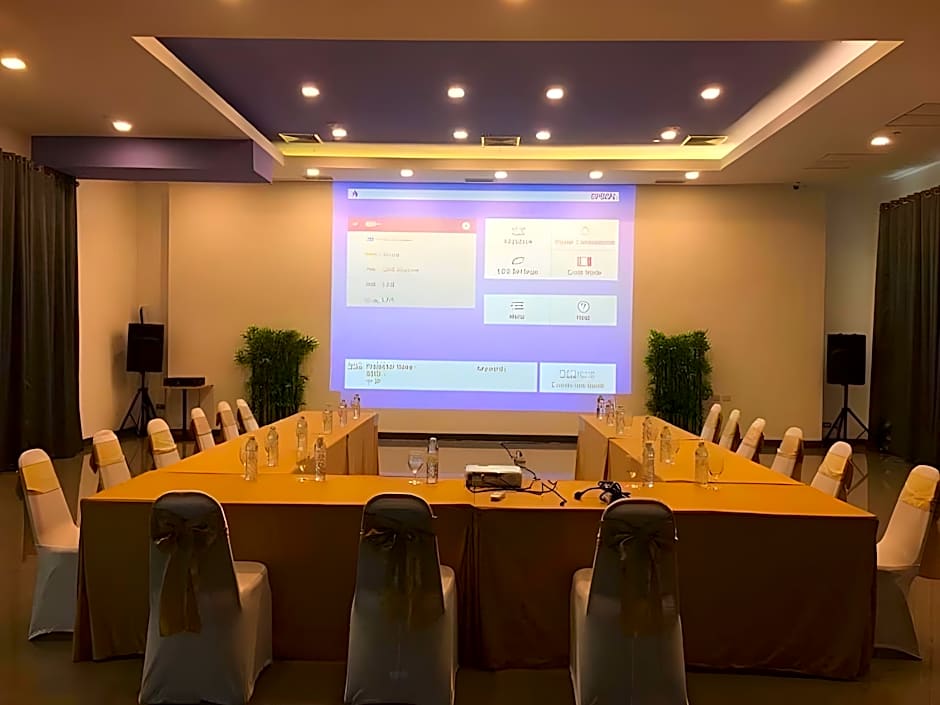 Arthitaya Green Nature Hotel & Lakkhana Poolside Resort