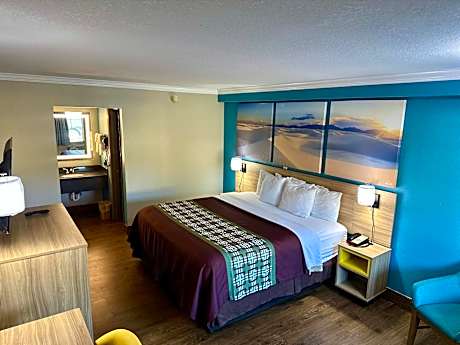 Days Inn by Wyndham Houston East