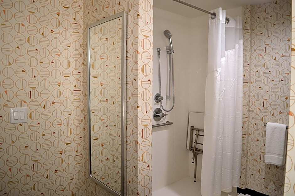 Holiday Inn NW Houston Beltway 8 By IHG