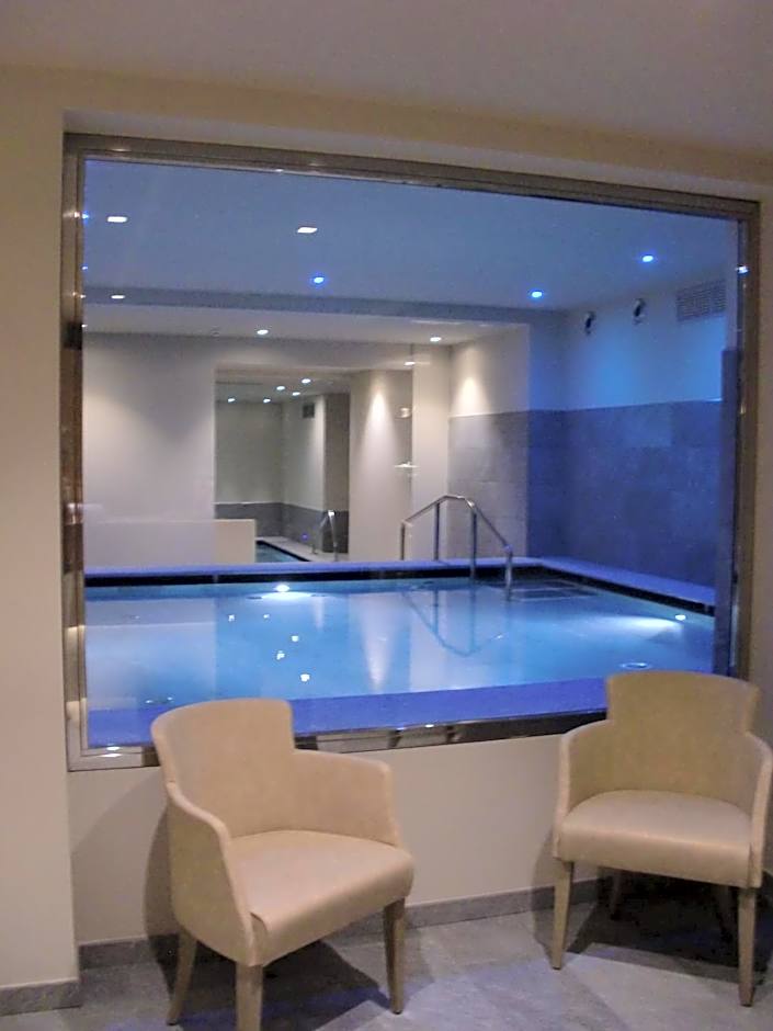 Design & Suite Hotel Ciarnadoi