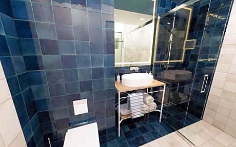 Classic room with 2 single beds