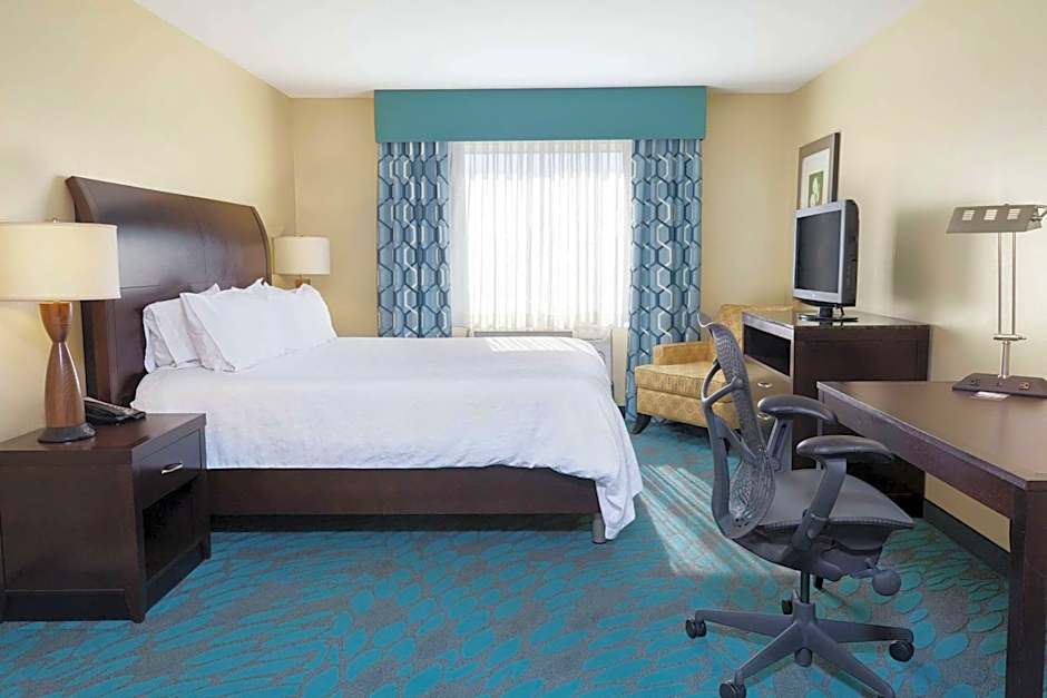 Photo 1 of 6 of 1 King Bed