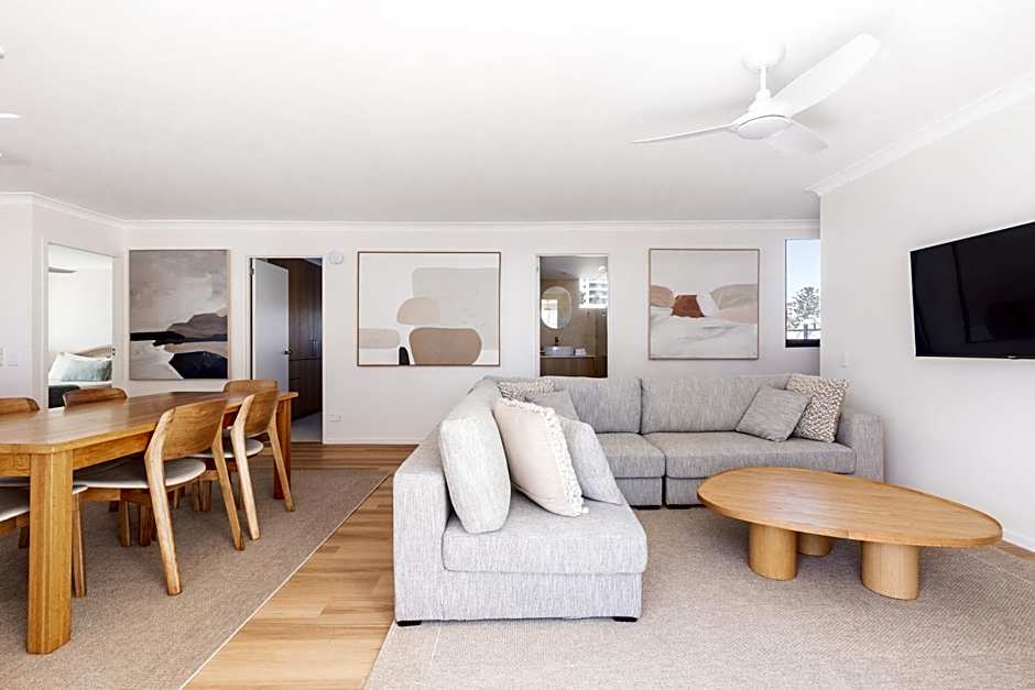 Columbia Beachfront Apartments on Rainbow Bay