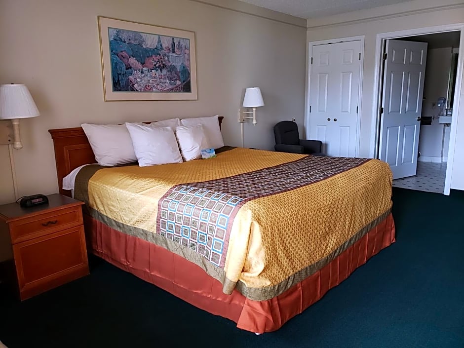 Days Inn by Wyndham Richmond/South