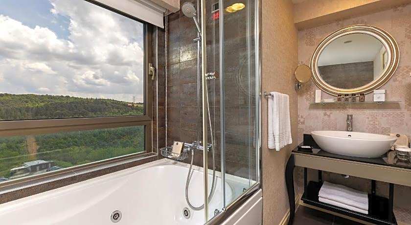 Limak Eurasia Luxury Hotel