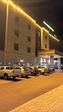 Maxbe Continental Hotel