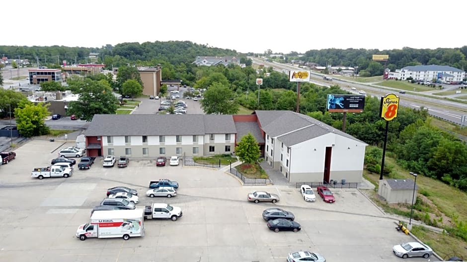 Super 8 by Wyndham Columbia Clark Lane