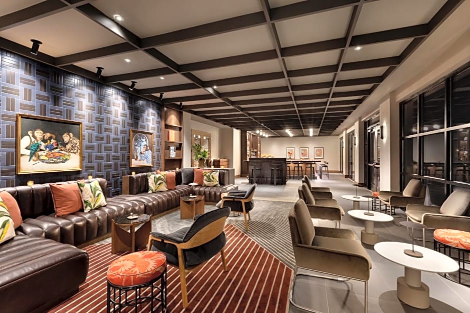 106 Jefferson Huntsville, Curio Collection by Hilton