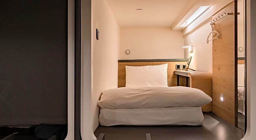 Taiwan Youth Hostel & Capsule Hotel