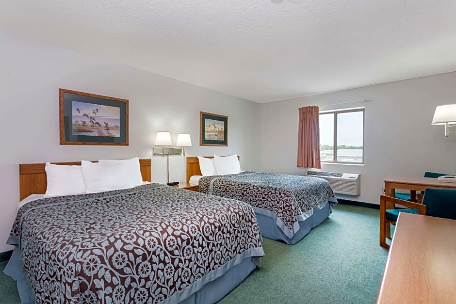 Days Inn by Wyndham Manchester