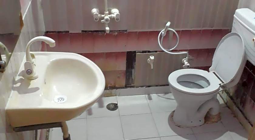 Hotel Raj Bed & Breakfast