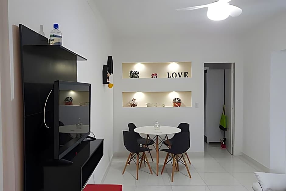 Apartamentos aconchegantes frente mar