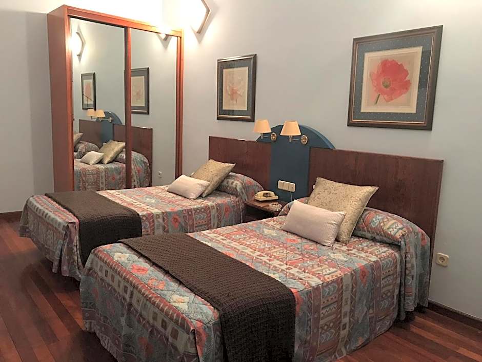 Hotel Suís