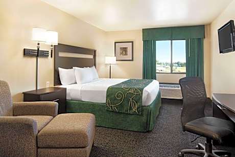 King Room - Non-Smoking