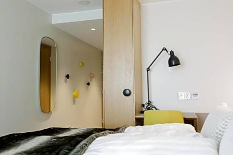 Standard Single Room - Annex