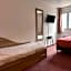 Kyriad Hotel - Restaurant Carentan