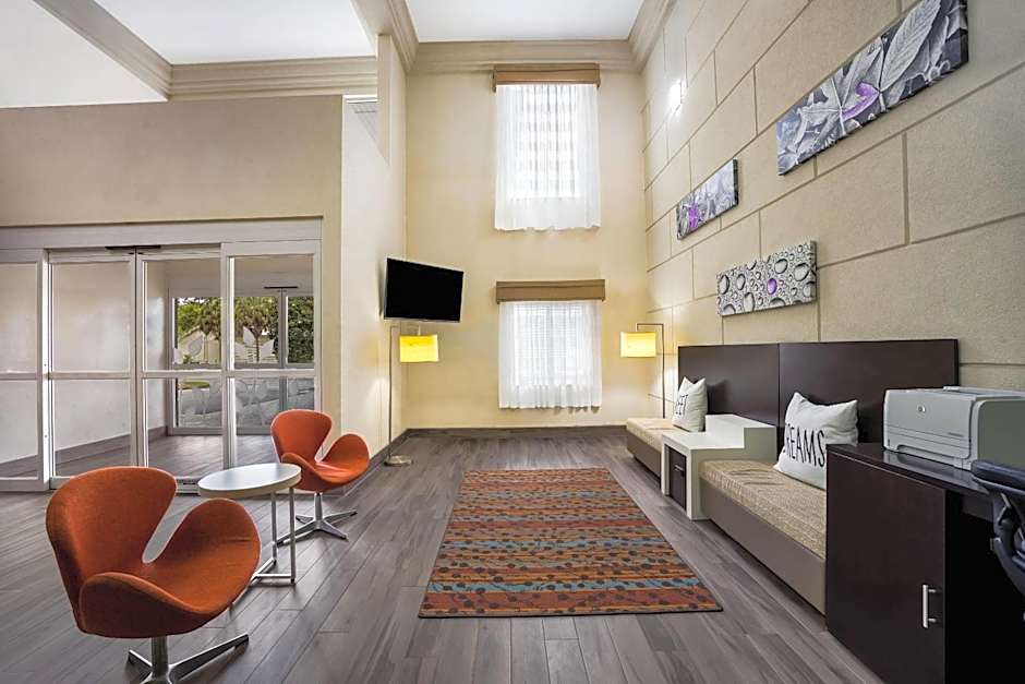 Sleep Inn & Suites Valdosta Mall Area
