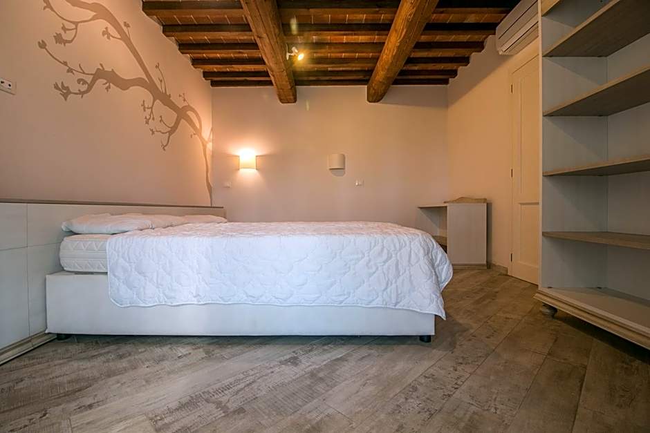 Fattoria Palazzeta - Pet & Family Friendly
